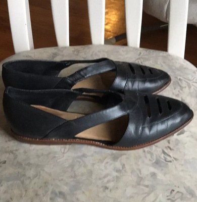 nike leather sandals