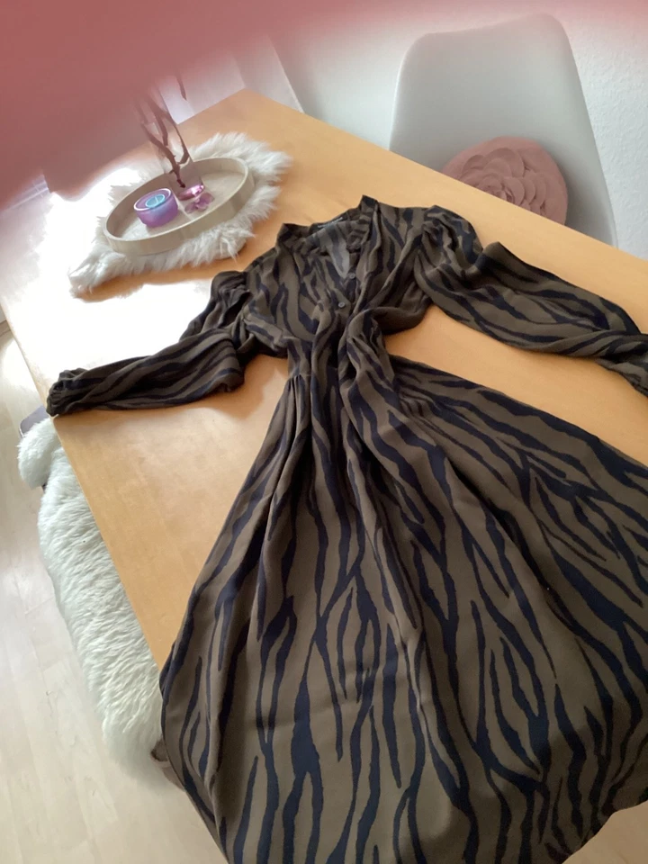 luisa cerano 36 neu - Bild 2 von 3