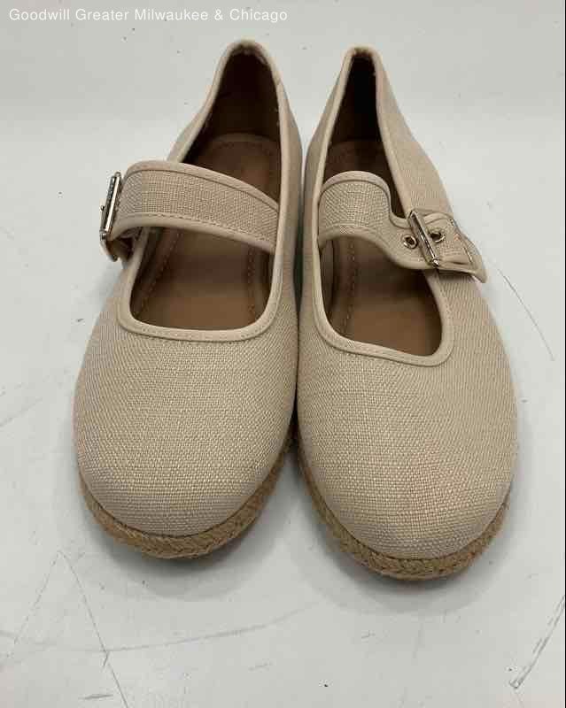 Lauren Conrad Holland Women's Cream Flats sz 7