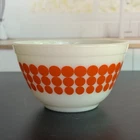 New ListingPyrex Vintage 401 Orange Dots 1  1/2 Pint Mixing Serving Bowl 1968-1973