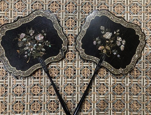 Elegant Pair (2) Antique Victorian Era Papier Mache Face Screens - Picture 2 of 19