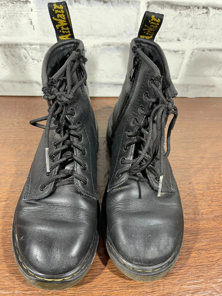 Doc Martin Leather Black Combat Boots AW004 Youth Size 2 - Image 3 of 4