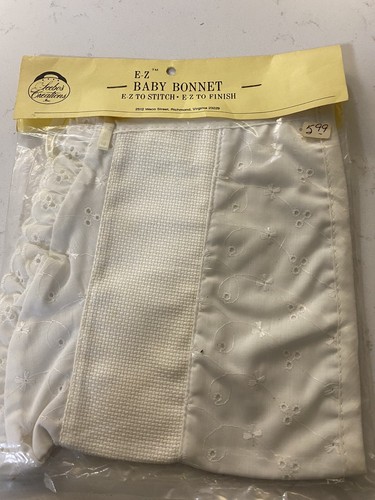 VINTAGE NEW SEEBO'S E-Z BABY BONNET, 2 Baby Bibs, And Baby Pillow Sham Stitch - Picture 4 of 5