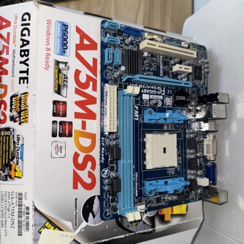 Gigabyte GA-A 75M-Ds2 Motherboard - Picture 3 of 5