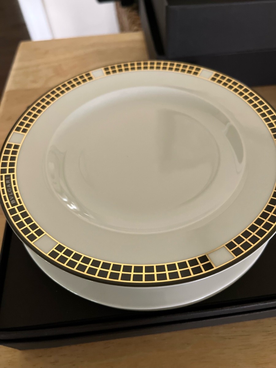 Bulgari 2 nib 3 pre owned Quadri black bread plate Rosenthal 7 1/8