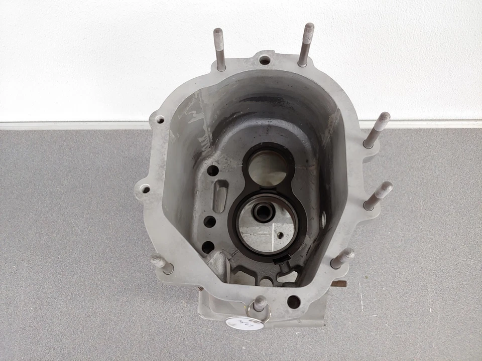BONITA CARCASA CAMPANA TRANSMISIÓN PORSCHE912 USADA 902/01 1080787 36/67 #7 Foto 4 de 4