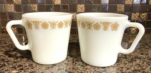 Vintage Pyrex Milk Glass Butterfly Gold D-Handle Coffee Tea Mugs Cups Set of 2
