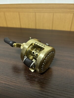 SHIMANO : CALCUTTA CONQUEST 201 , Left hand, High-performance round bait reel 00