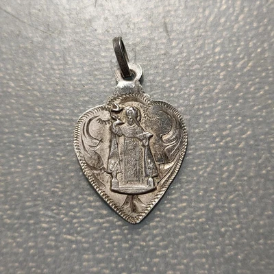 MEDALLA RELIGIOSA ALBA DE TORMES SANTA TERESA DE JESUS RECUERDO PLATA - Imagen 1 de 2