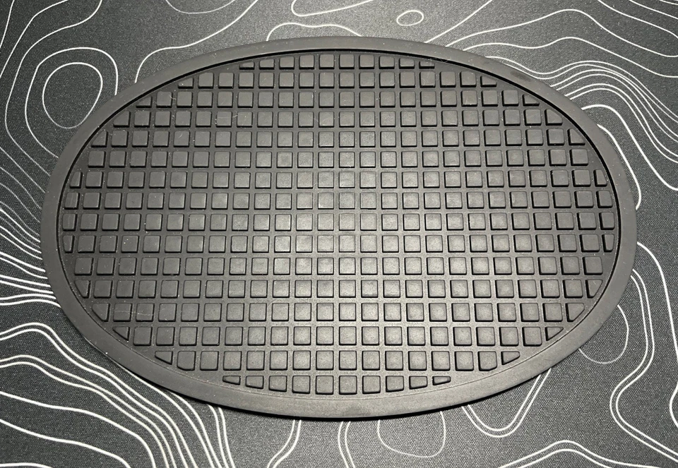 American Metalcraft Trivet Silicone Oval Black 8.75" x 5.87" Black TRVO85 - Image 2 of 2