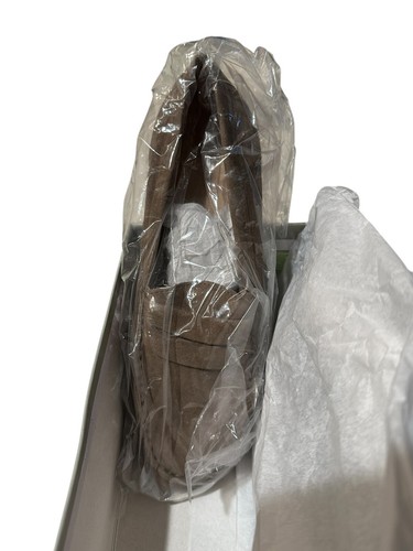 Array Harper Women’s Taupe (Mushroom) Suede Loafers Size 7 Brand New In Box - Picture 4 of 11