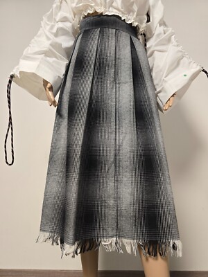 THINK +BE Long checkered skirt SX size NR:241