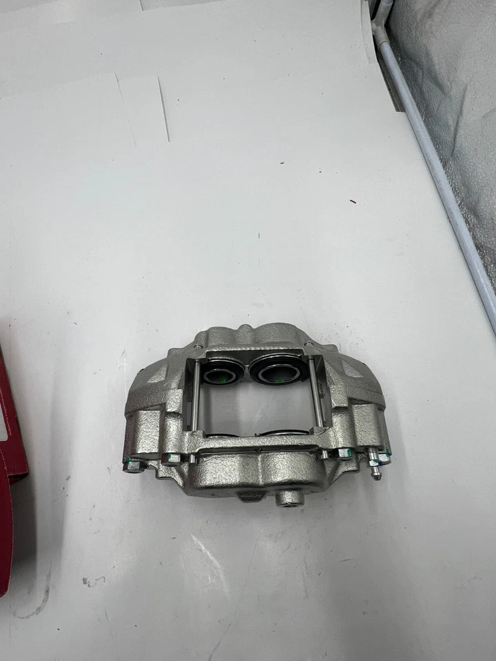 Pinza de freno de disco Nugeon 97-01513B para camioneta Toyota 4Runner Land Cruiser 76-90 Foto 2 de 4