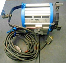 1998 Arri 1000 W Fresnel Light WORKING Serial  06393 I.D.  L1.79610.A