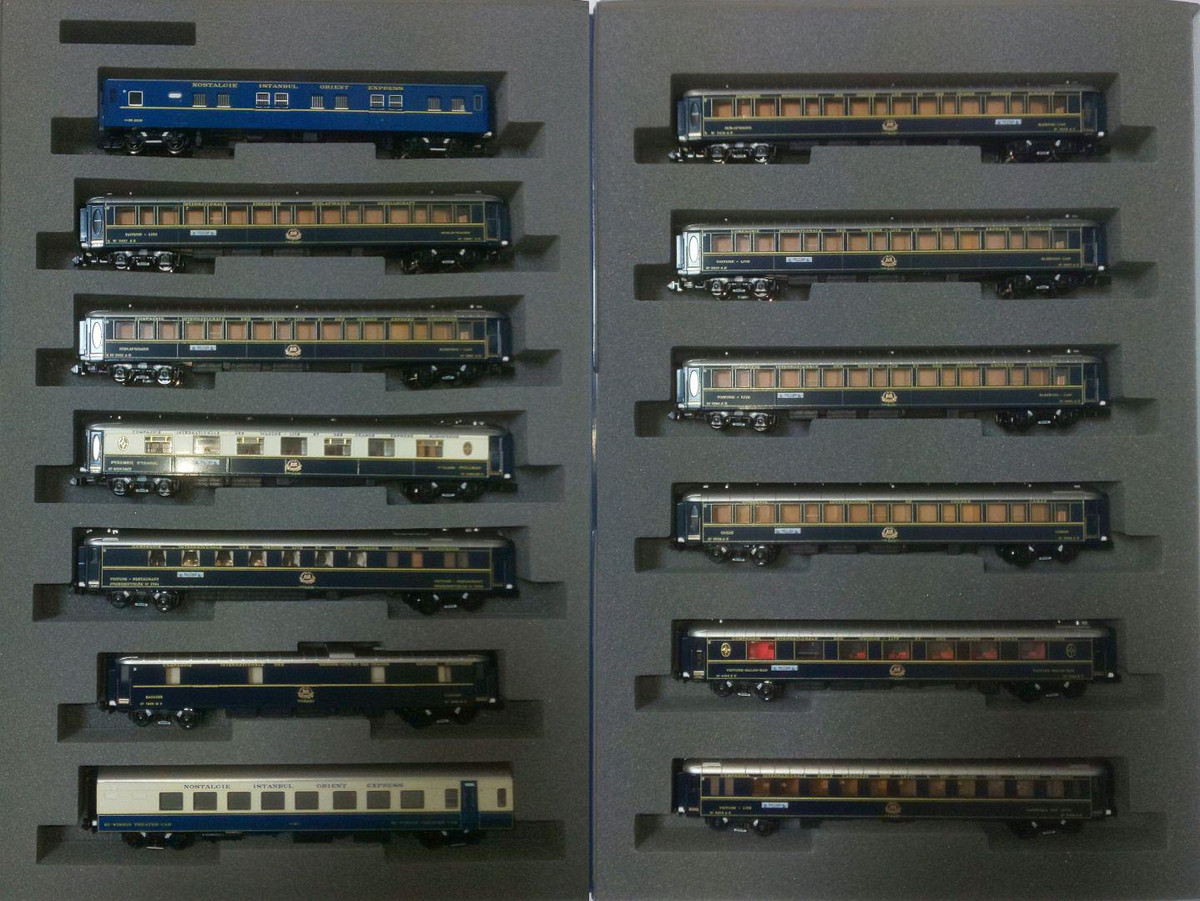 KATO 10-561 & 10-562 オリエントエクスプレス'88 7両基本セット KATO 10-561 & 10-562 オリエントエクスプレス'88 7両基本セット