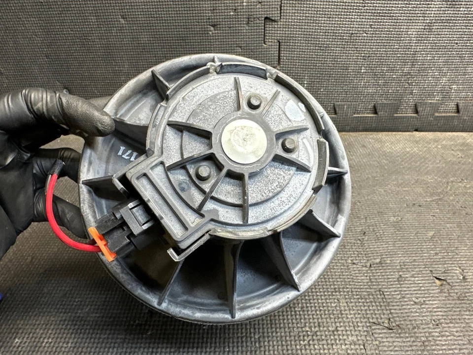 2005 Chevrolet Silverado 2500HD 6.0L Blower Motor 04 05 06 07 08 OEM 52408152 Foto 4 de 4