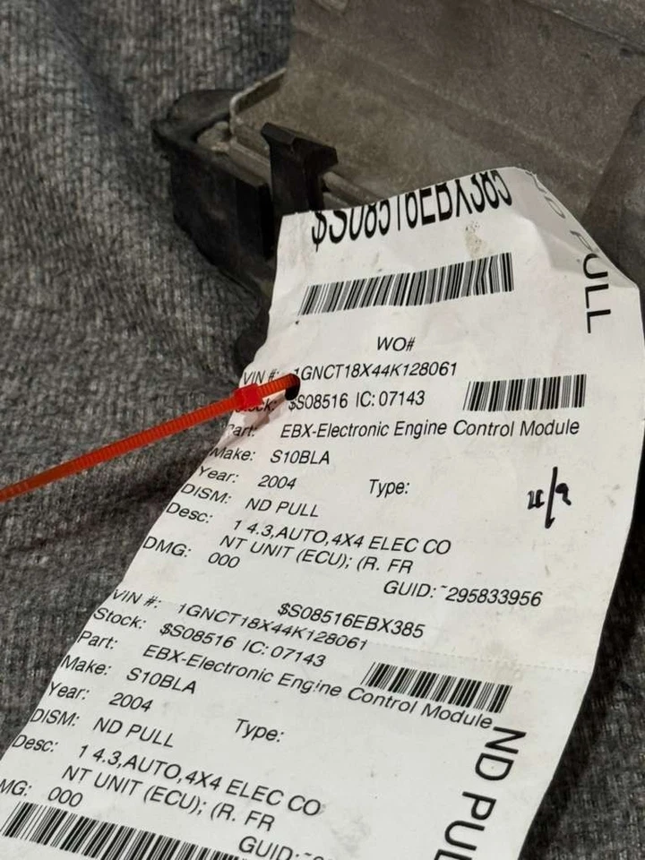Chevrolet S10 2004 4,3 L automático 4x4 ECU módulo de control del motor OEM EBX Foto 3 de 3