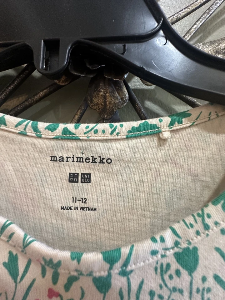 Vestido Marimekko Uniqlo Floral Algodón Sin Mangas Niñas 11-12 Foto 3 de 4