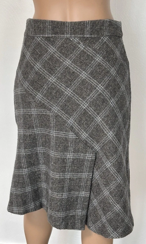 Banana Republic Gray Plaid Skirt Wool Made In Italy Asymmetrical Y2K 2/XS - Image 3 of 4