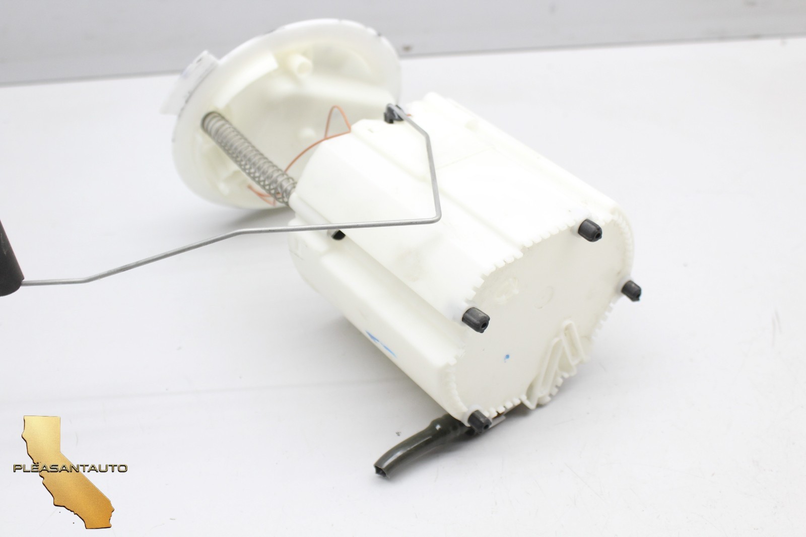 Maserati Quattroporte 2014-2020 RIGHT Fuel pump