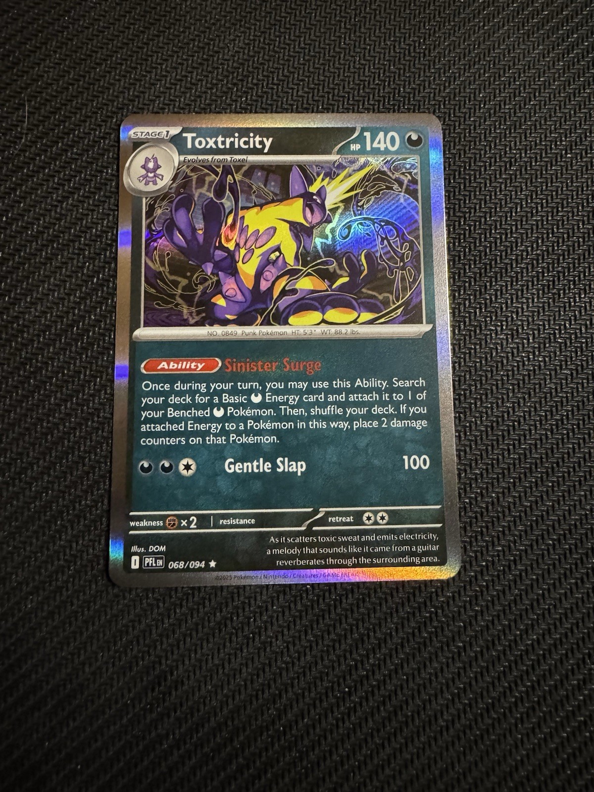 Toxtricity 068/094 Me02: Phantasmal Flames Holo