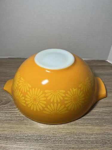 Yellow Daisy “Sunflower” Vintage PYREX #444 4 Qt Cinderella Mixing Nesting Bowl