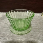 Uranium Green Depression Ribbed Glass Sherbet Bowl Dessert Cup (205)