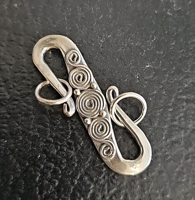 Bali Oxidized sterling silver S clasp Approx. 31mm