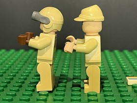 LEGO German Soldier Minifigure Lot Of 2 Indiana Jones 7622 iaj006 iaj048