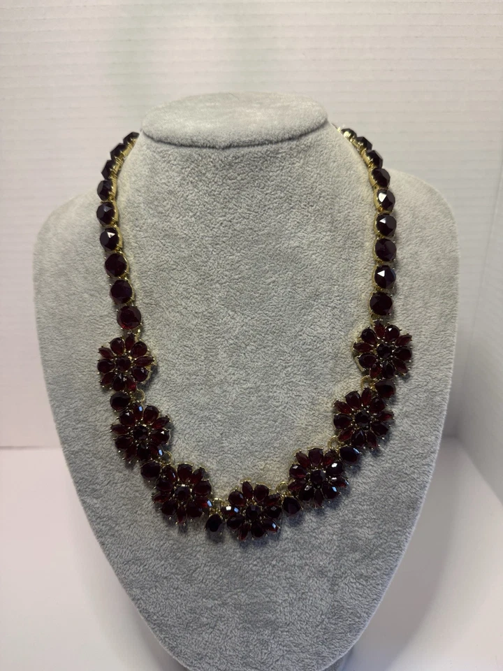 "Collar Talbots color granate diamantes de imitación tono dorado 17-19""" Foto 3 de 4