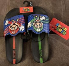 Super Mario Boys Sandals Size 4/5 Nintendo Game Flip Flops Slides