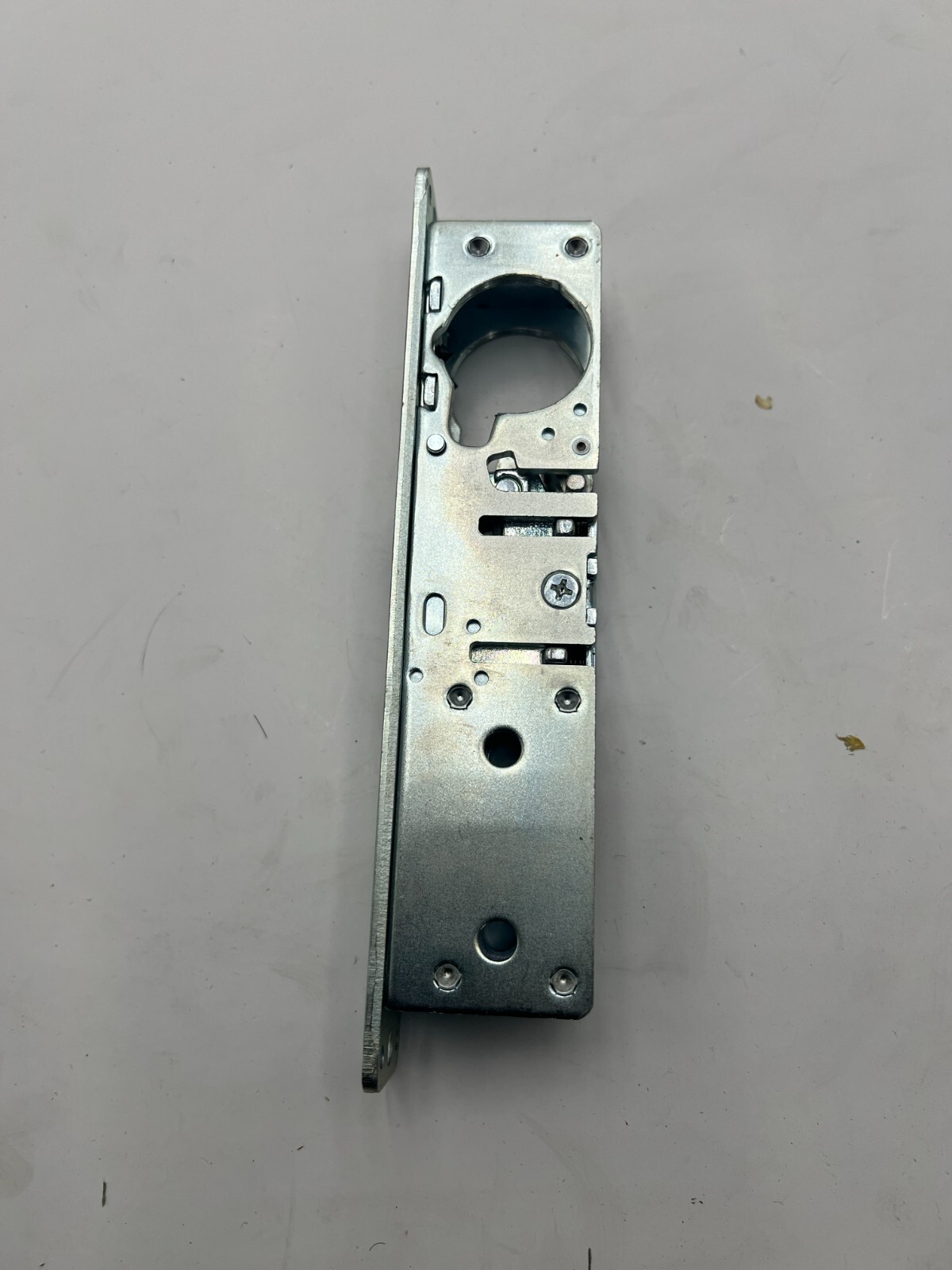 Assa Abloy Adams Rite 4513-26 Standard Duty Deadlatch Body Only, Zinc Plated