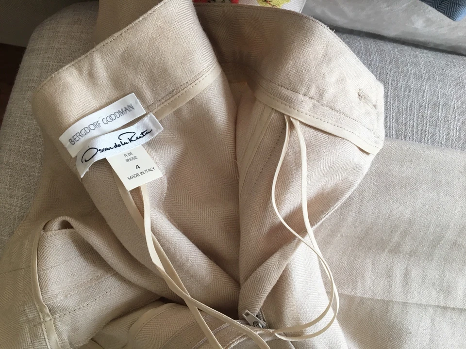 Preciosos pantalones Oscar De La Renta seda pierna ancha beige