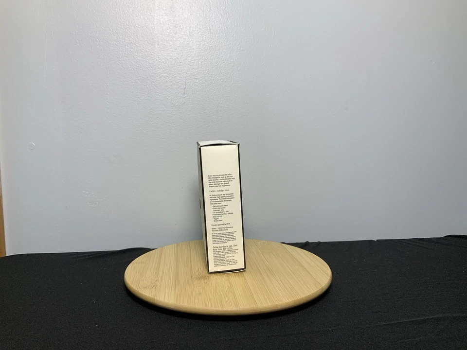 New Oribe Signature Shampoo A daily Indulgence 250 ml 8.5 fl.oz - Image 4 of 4