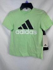 Adidas Kids 2 Piece Set Cargo Shorts  T Shirt Size 5 Light green/black