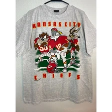 Vintage 1993 Kansas City Chiefs Looney Tunes Taz T-Shirt AN54943