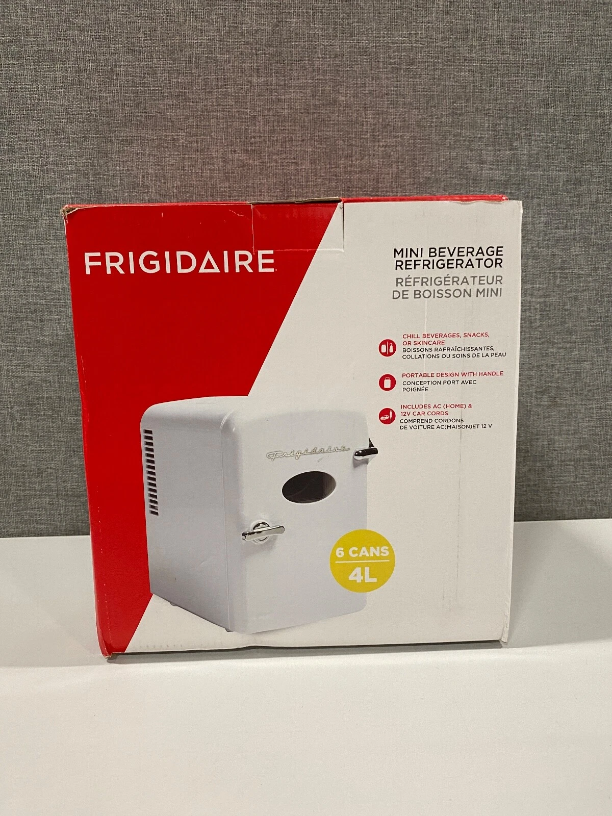 Frigidaire EFMIS129-WHITE 4L Beverage Cooler - White