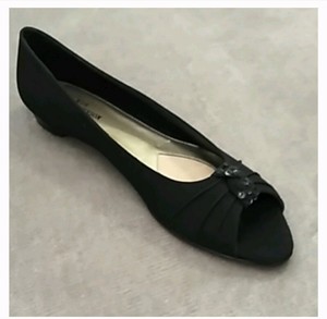 ros hommerson cap toe flat