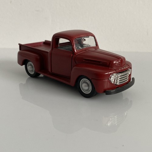 Vintage 1948 FORD PICKUP TRUCK MAISTO 1/36 Scale 1:36 WIND UP See Photos - Picture 2 of 6