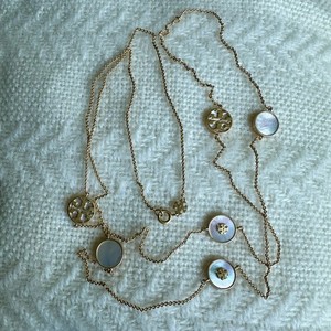 Authentic Tory Burch Disc Station Chain Necklace 37 Inch Mother Of Pearl Logo Gold Plated