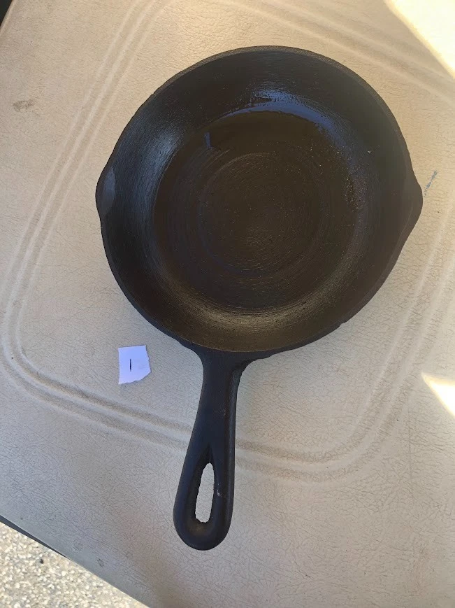 6 VINTAGE CAST IRON SKILLETS PRICED SEPARATELY BUY 1 OR ALL
Opens in a new window or tab