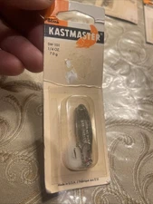 Vintage Acme Tackle Kastmaster Chrome  1/4 oz SW 101 Chrome With White Tail NOS