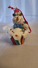 Cupcake Snowman Christmas ornament