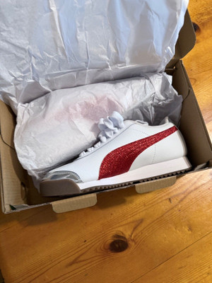 Puma Junior's Roma Glitz Glam Sneakers - BRAND NEW IN BOX!! SZ 4 V11