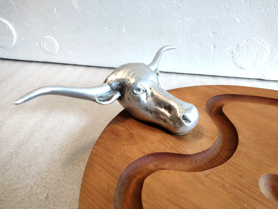 Barbecue Texas Longhorn 实木餐盘盘盘带转向头手柄 — 第 3/4 张图片