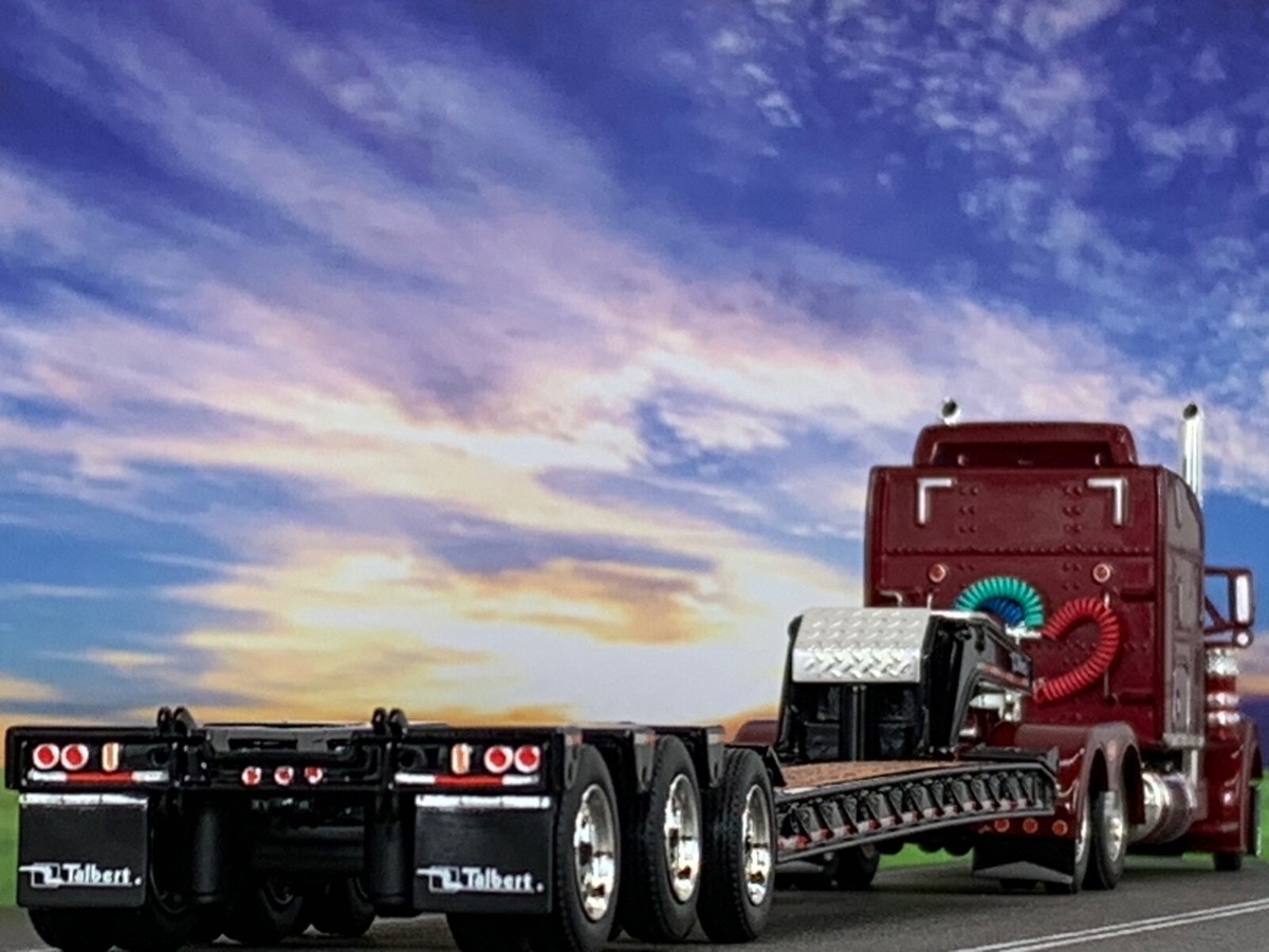 ルクページ 1/64 DCP GUN METAL GRAY PETERBILT 379 W/ 63