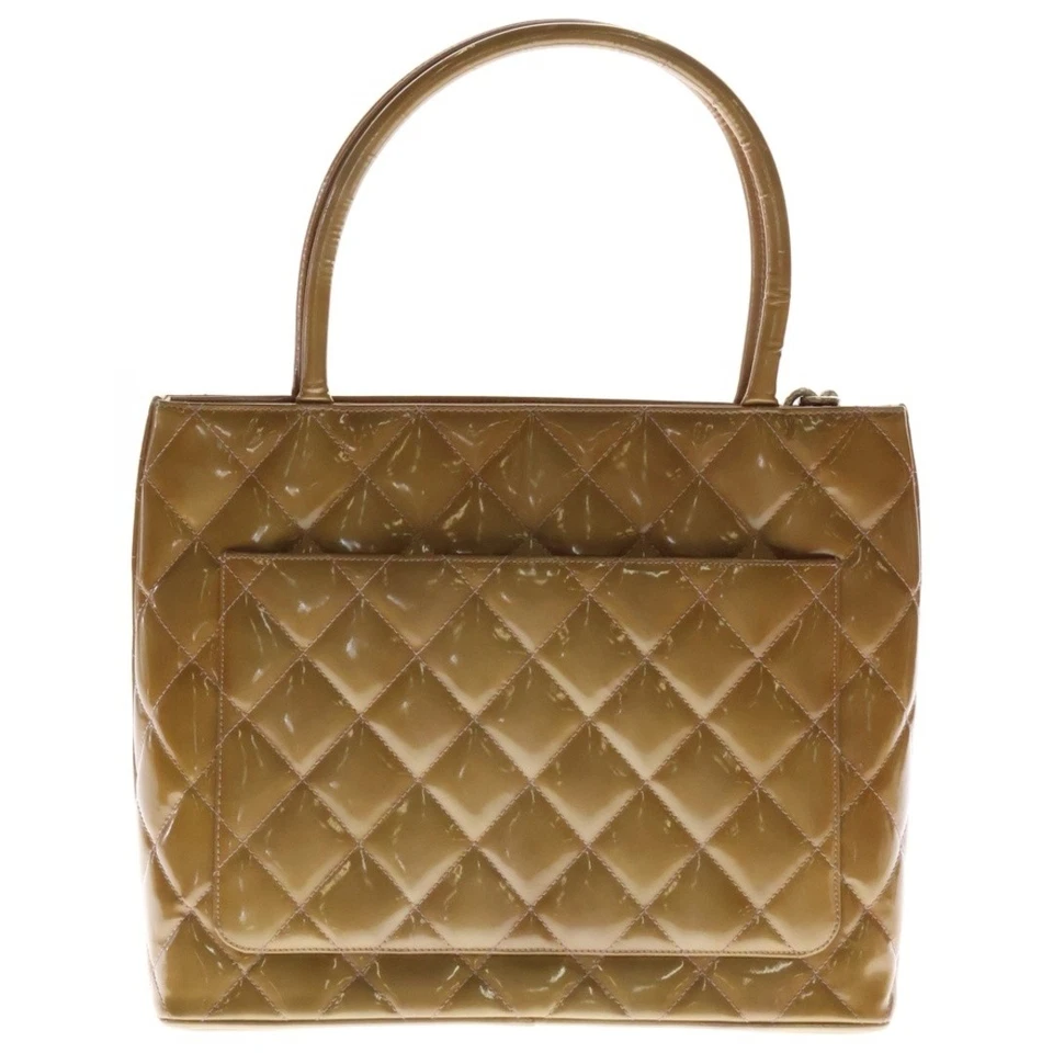 Bolso de Mano Reproducción Chanel Marrón Patente Plata Herrajes Usado 1741be5f631df Foto 2 de 4