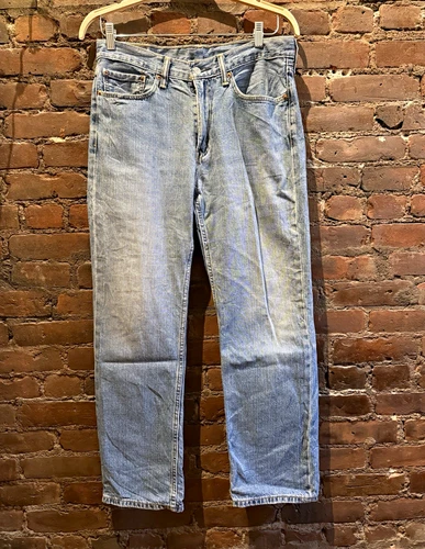 Levi's 514 Men's Straight Fit Light Wash Blue Denim Jeans 34x28  100% cotton - product listing photo