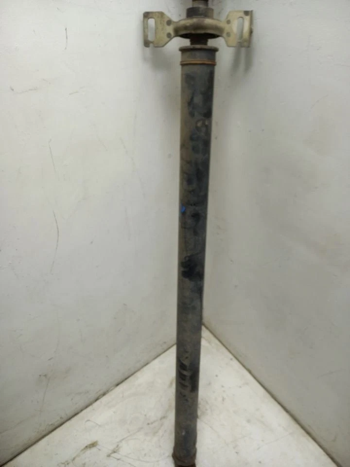 06-18 TOYOTA RAV 4 REAR DRIVE SHAFT 4WD - Image 4 of 4