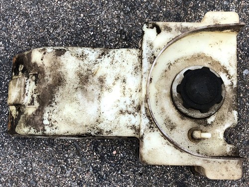 OEM Fuel Gas Tank John Deere GY21102 GY21876 L100 L110 L120 L130 L105 L118 L111